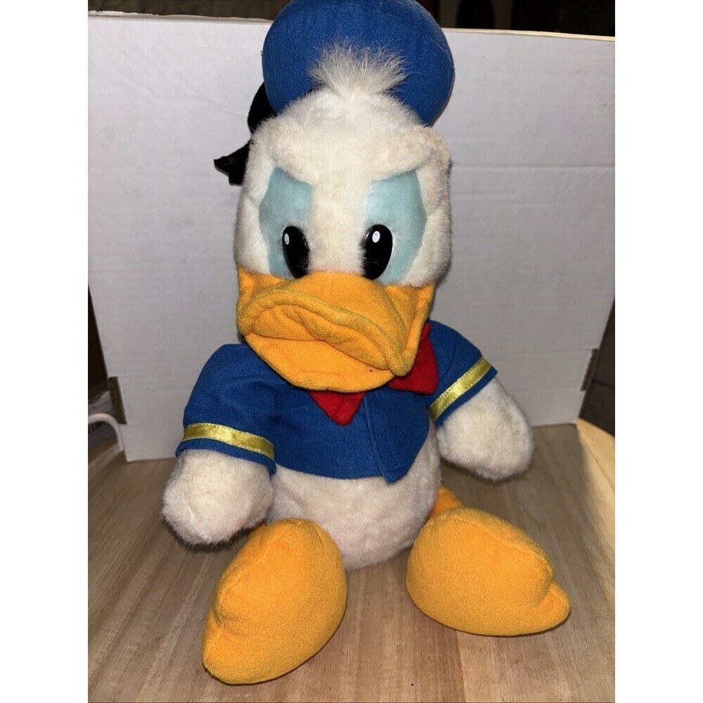 Vintage Walt Disney World Disneyland Angry Donald Duck Plush Toy